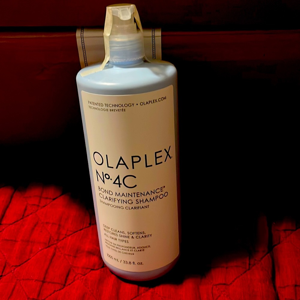Brand new Olaplex No.4C